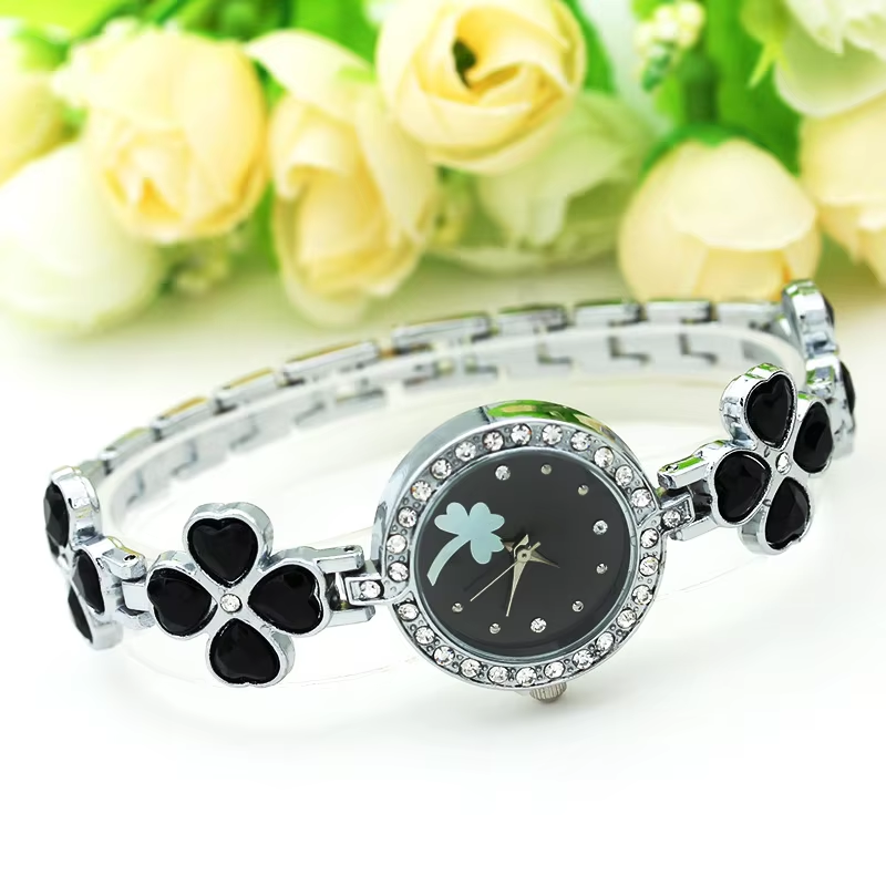 Four-leaf clover creative pers - Jewels In Quartz Watches recensione e prezzo