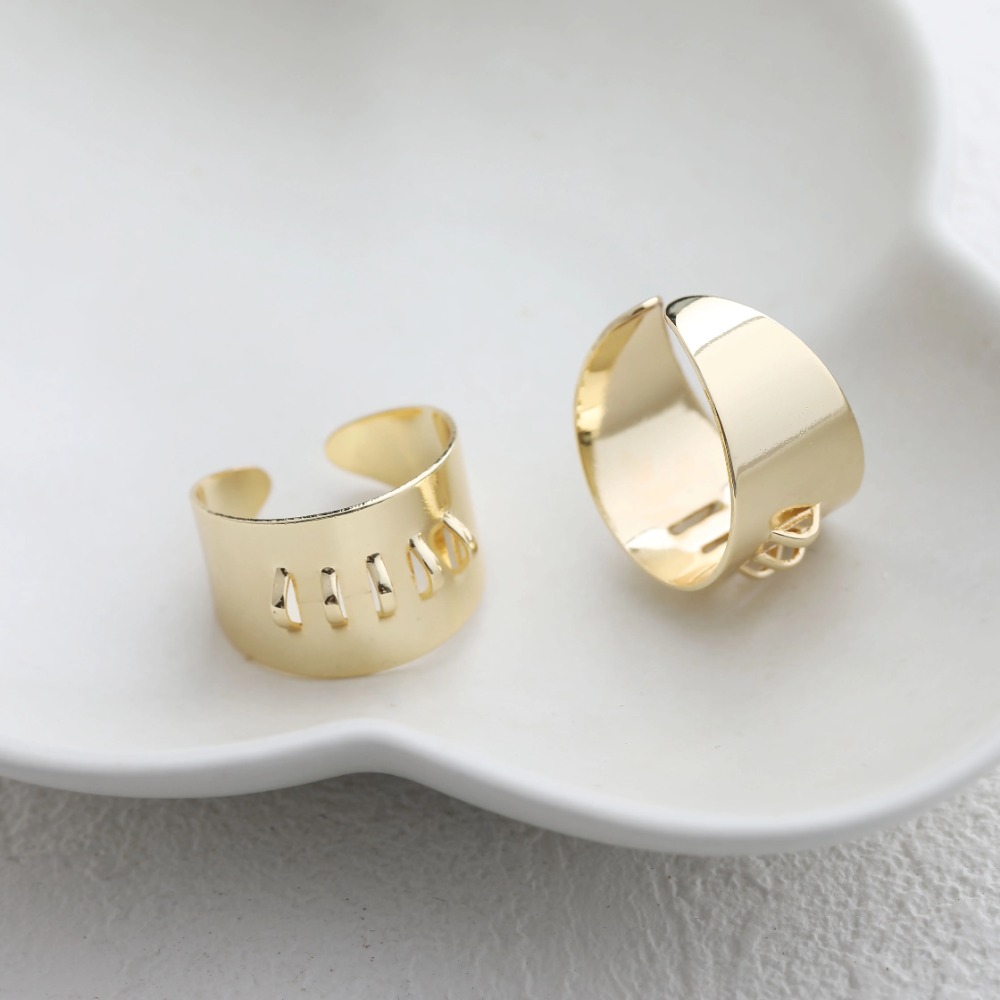 4PCS Brass Ring Settings with  - Gold Plated Ring recensione e prezzo