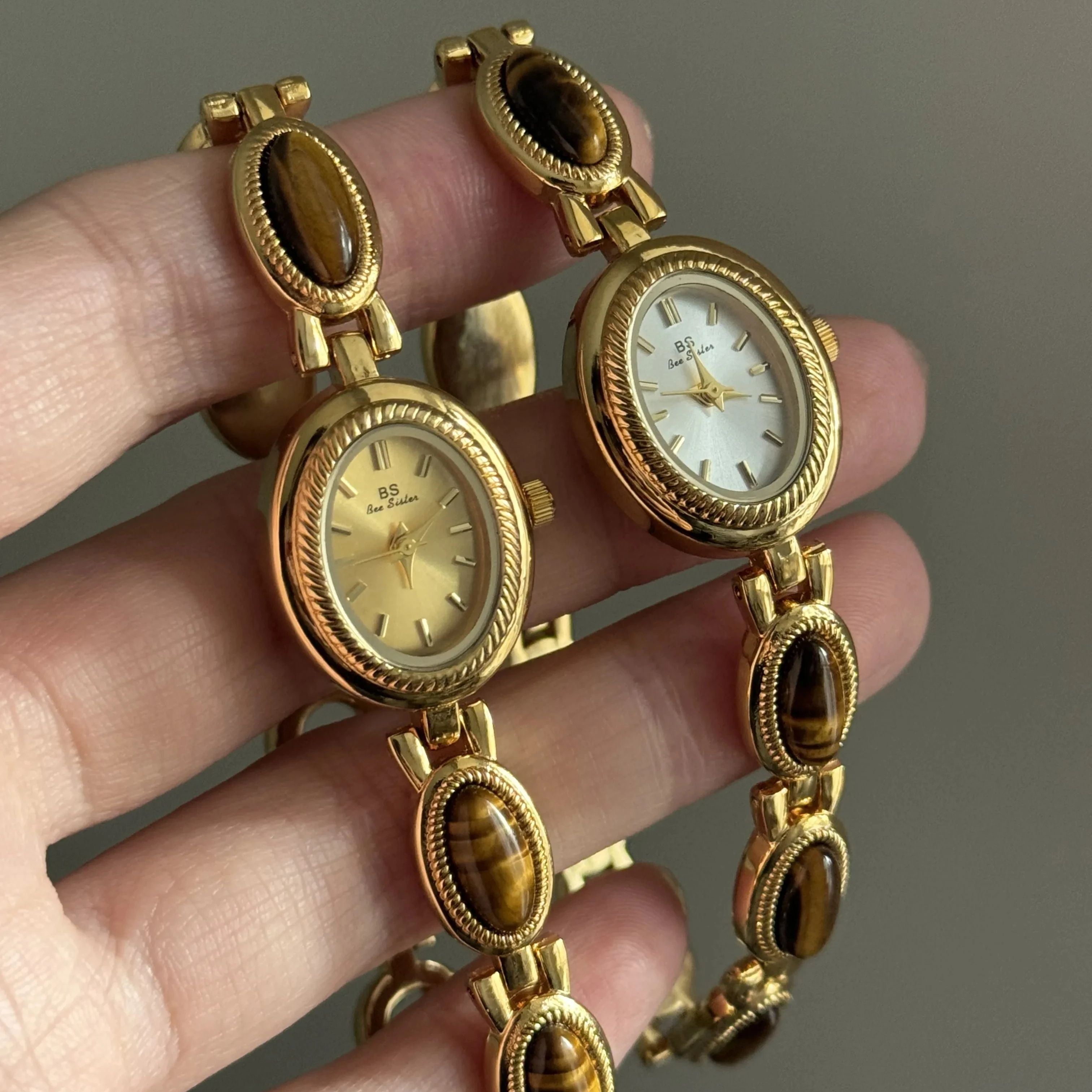 NEW Golden Retro Womanes' Watc - Jewels In Quartz Watches recensione e prezzo